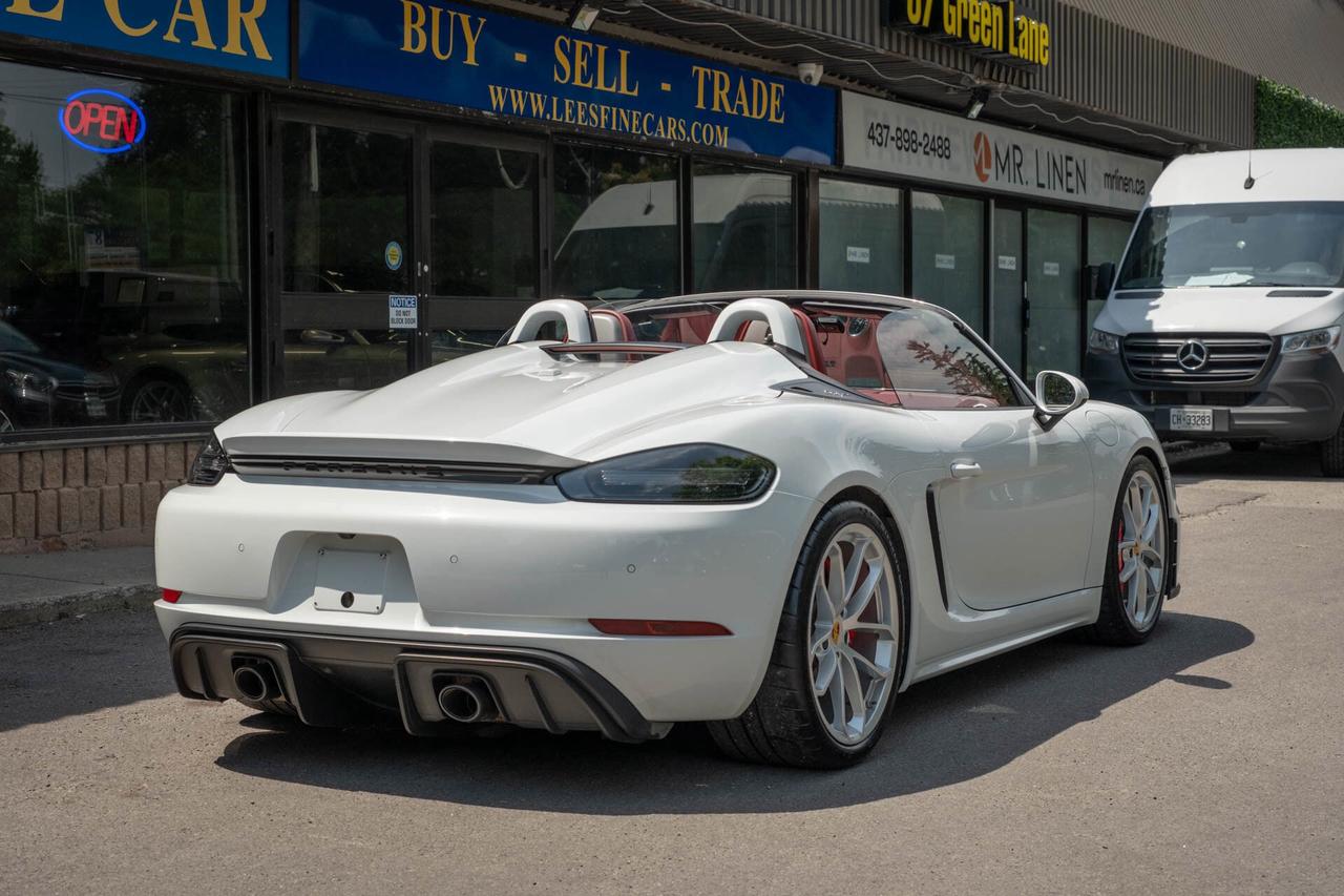2021 Porsche 718 Spyder 6-speed manual   Spyder Classic Interior Photo