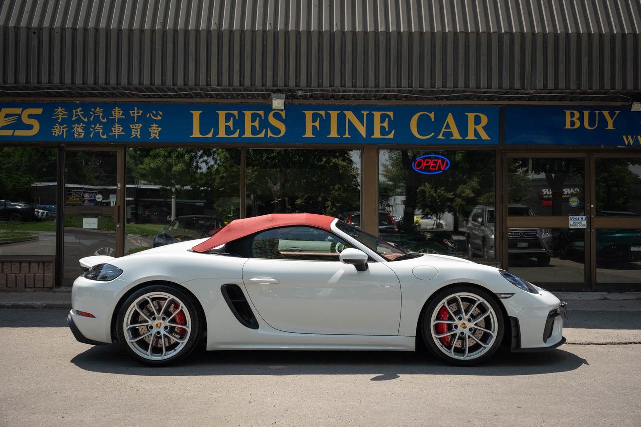 2021 Porsche 718 Spyder 6-speed manual   Spyder Classic Interior Photo