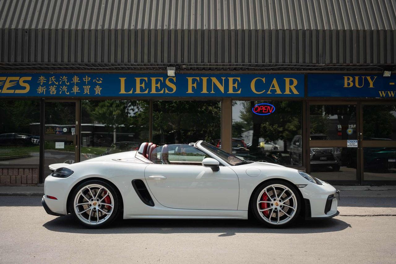 2021 Porsche 718 Spyder 6-speed manual   Spyder Classic Interior Photo