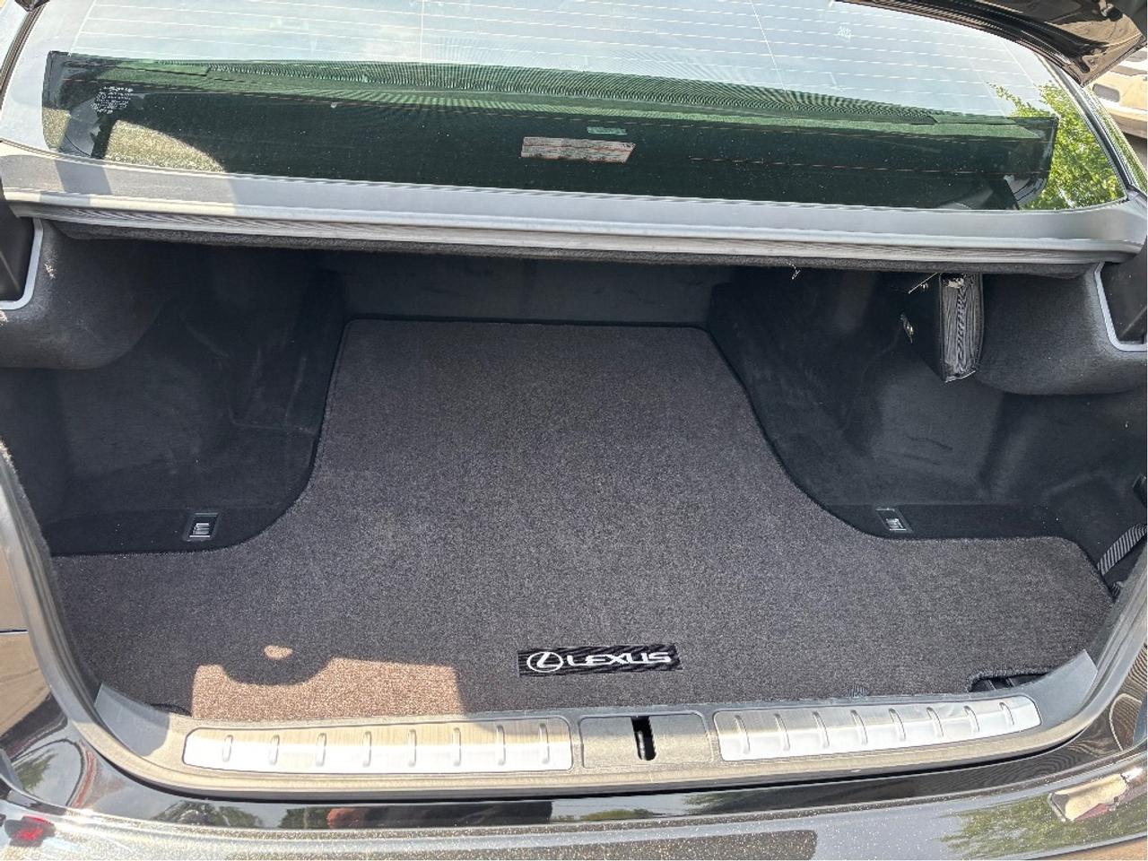 2023 Lexus LS AWD RED BLACK LEATHER PANO ROOF ONE OWNER Photo