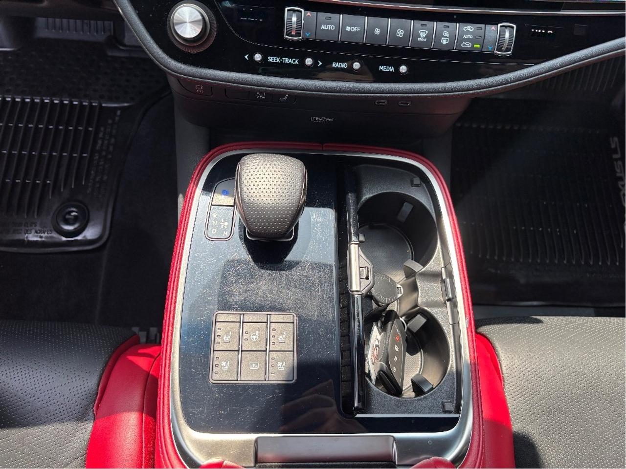 2023 Lexus LS AWD RED BLACK LEATHER PANO ROOF ONE OWNER Photo