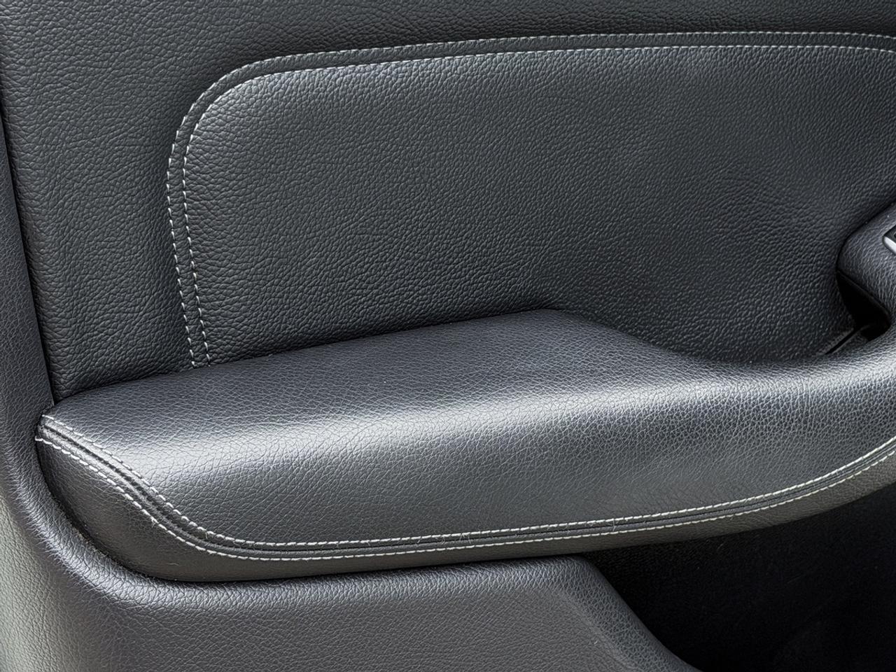 2014 Mercedes-Benz B-Class B250 Sports Tourer Photo