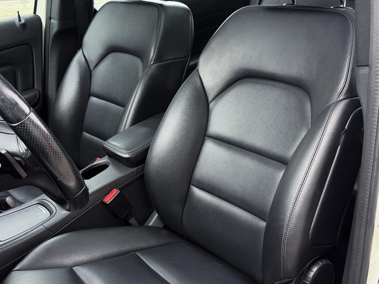 2014 Mercedes-Benz B-Class B250 Sports Tourer Photo