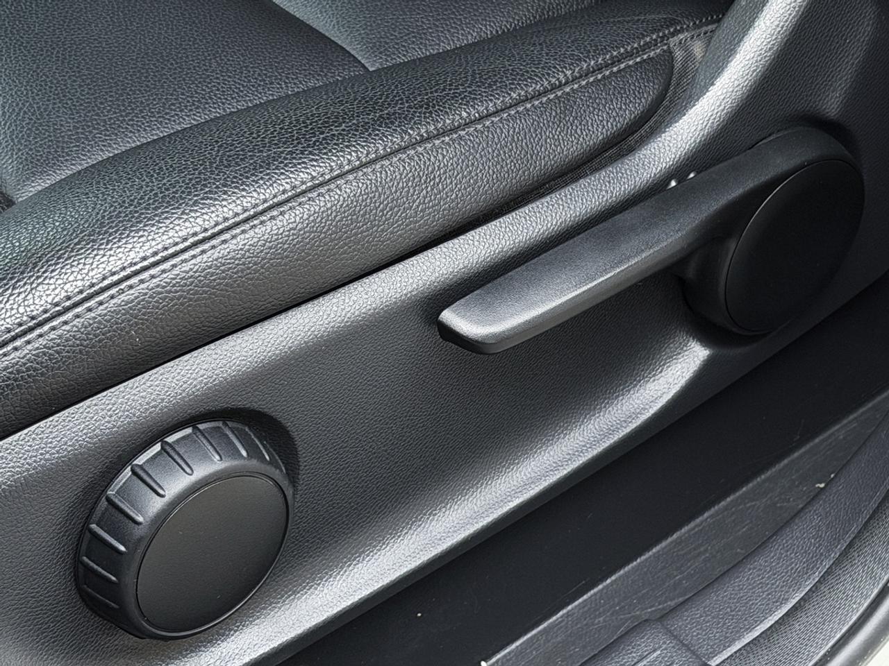 2014 Mercedes-Benz B-Class B250 Sports Tourer Photo
