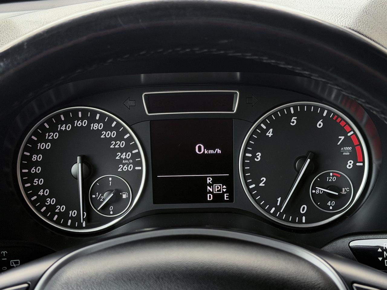2014 Mercedes-Benz B-Class B250 Sports Tourer Photo
