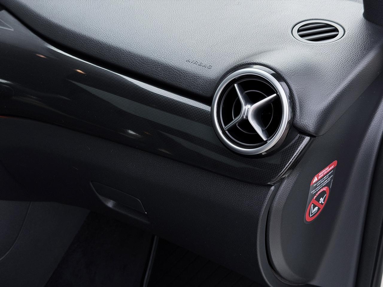 2014 Mercedes-Benz B-Class B250 Sports Tourer Photo