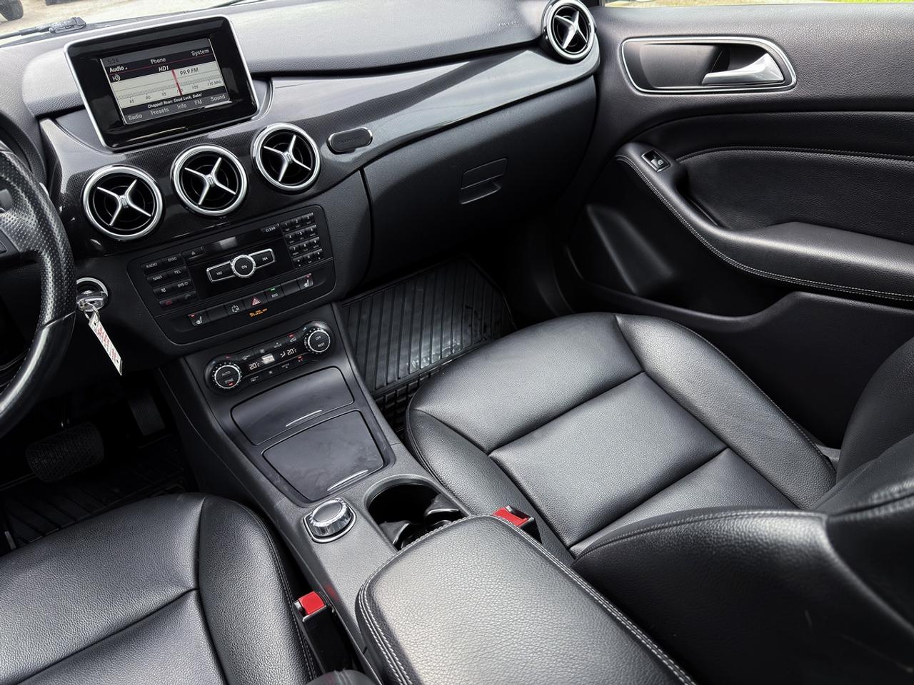 2014 Mercedes-Benz B-Class B250 Sports Tourer Photo