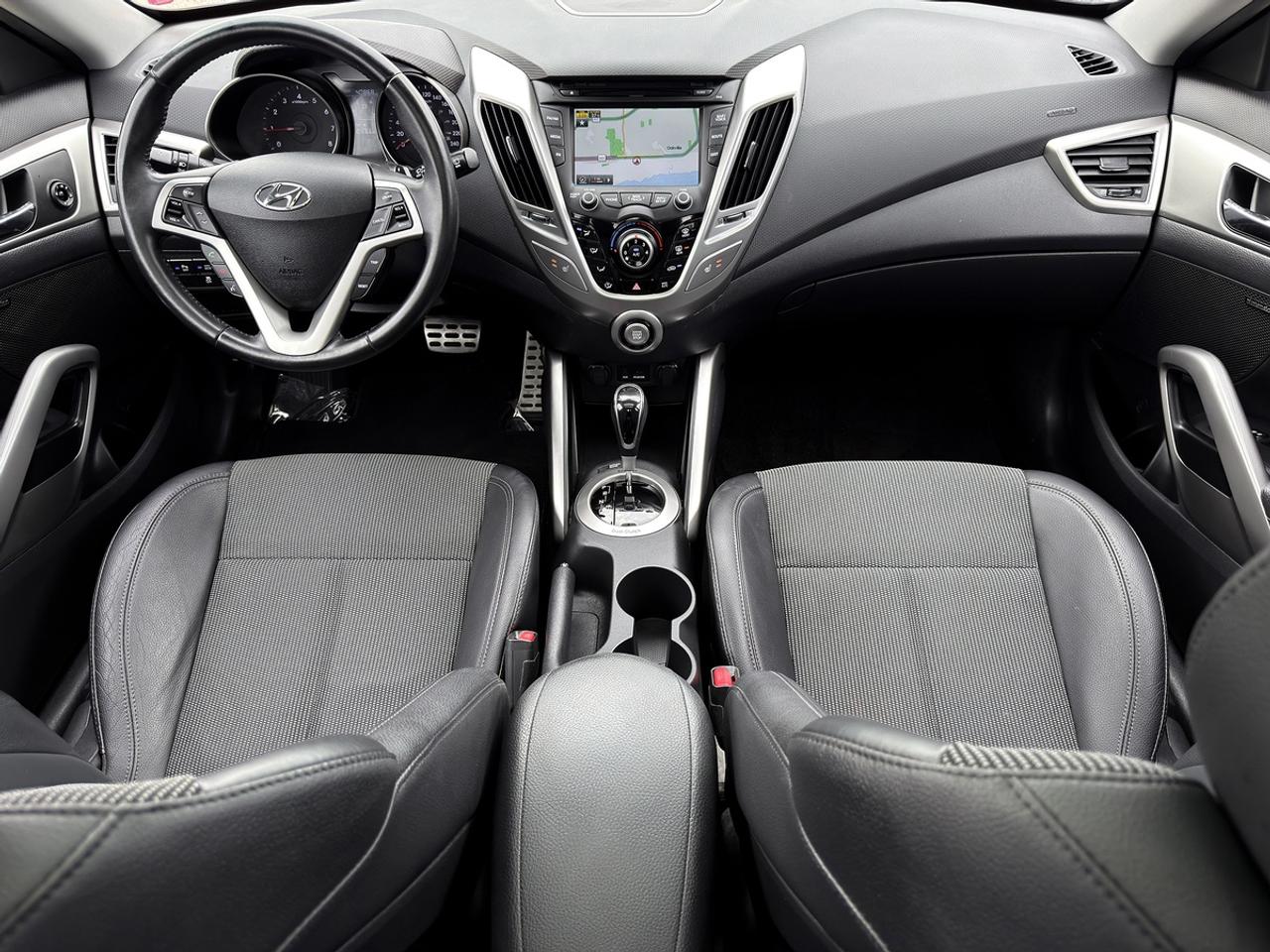 2013 Hyundai Veloster w/Tech pkg Photo