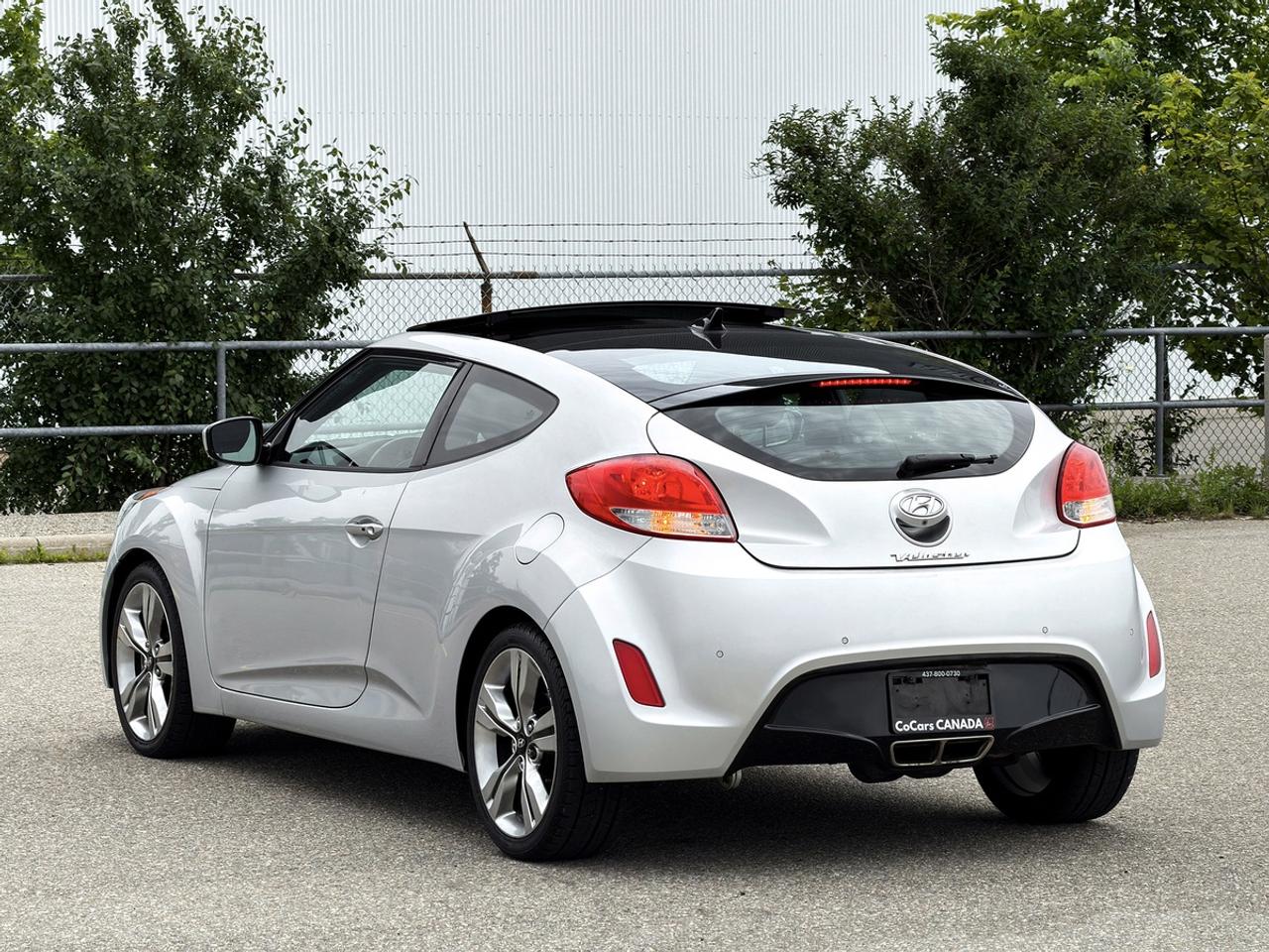 2013 Hyundai Veloster w/Tech pkg Photo