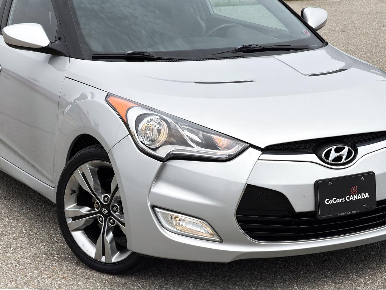 2013 Hyundai Veloster w/Tech pkg Photo