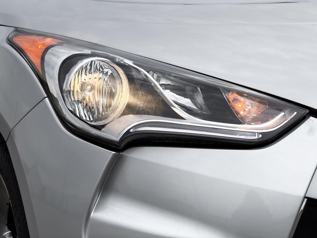 2013 Hyundai Veloster w/Tech pkg Photo