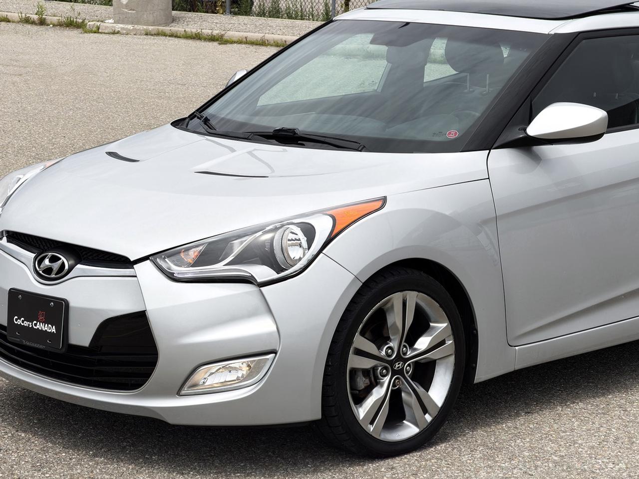 2013 Hyundai Veloster w/Tech pkg Photo