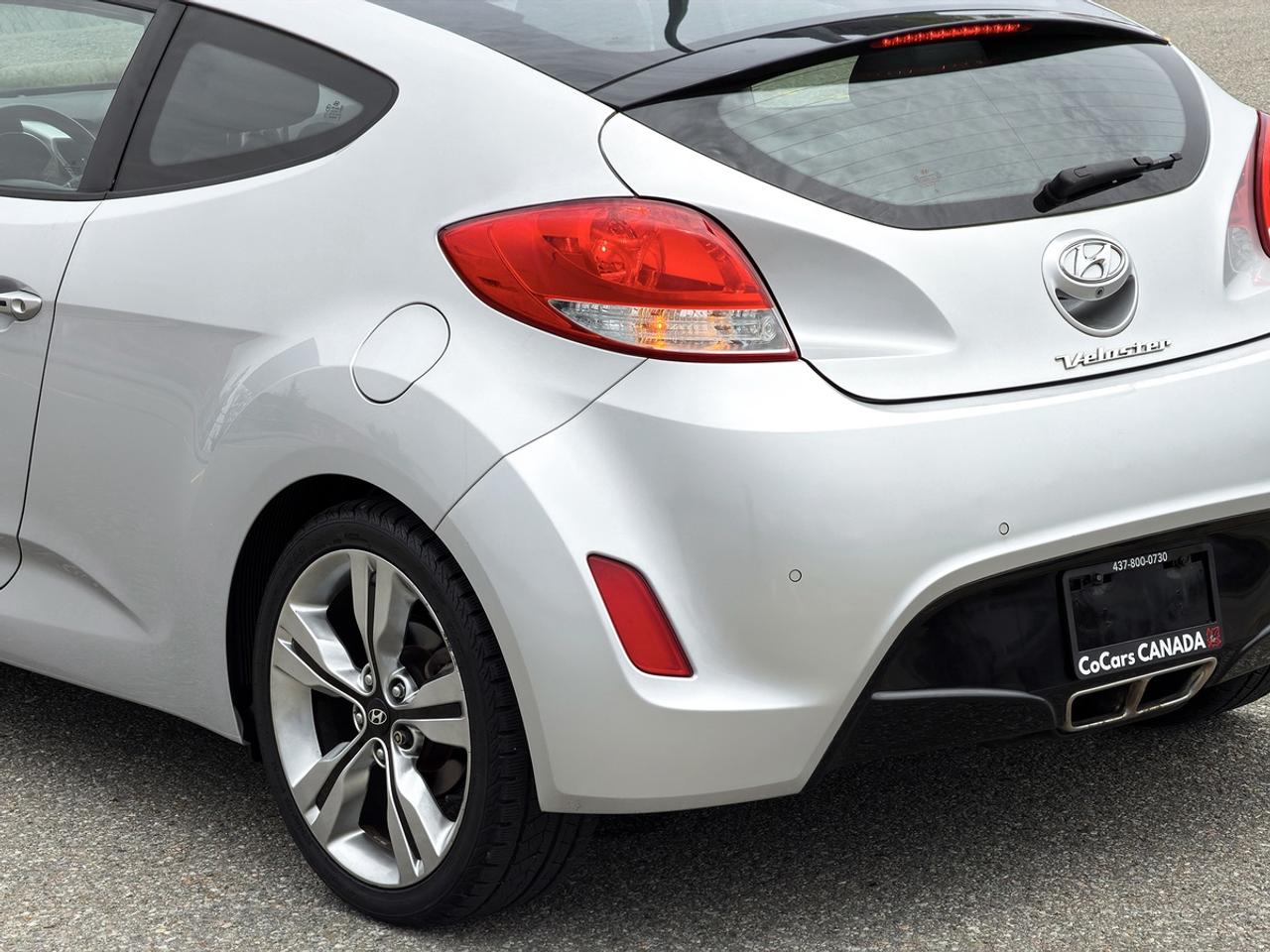 2013 Hyundai Veloster w/Tech pkg Photo