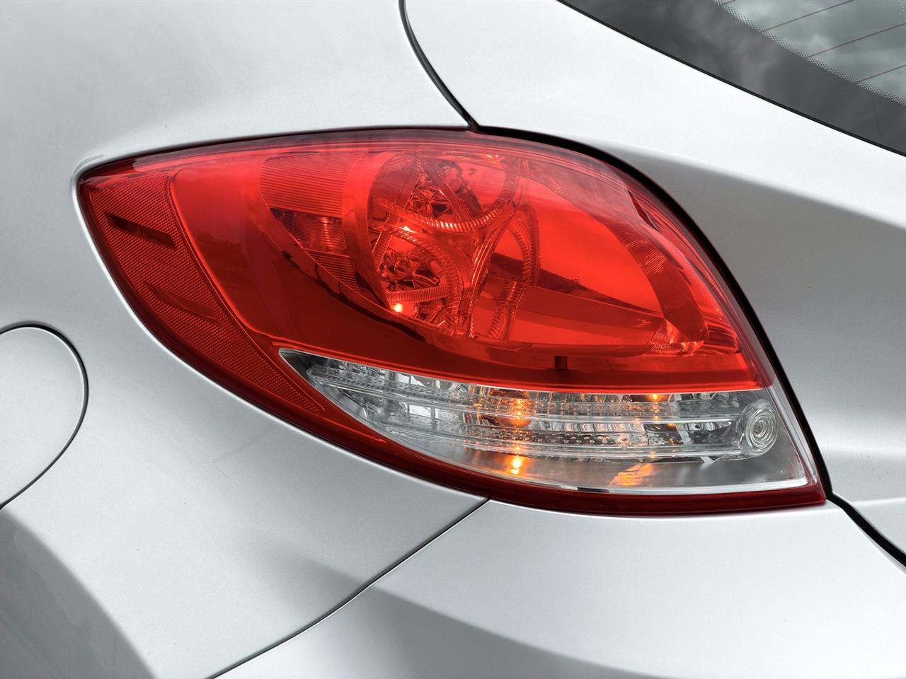 2013 Hyundai Veloster w/Tech pkg Photo