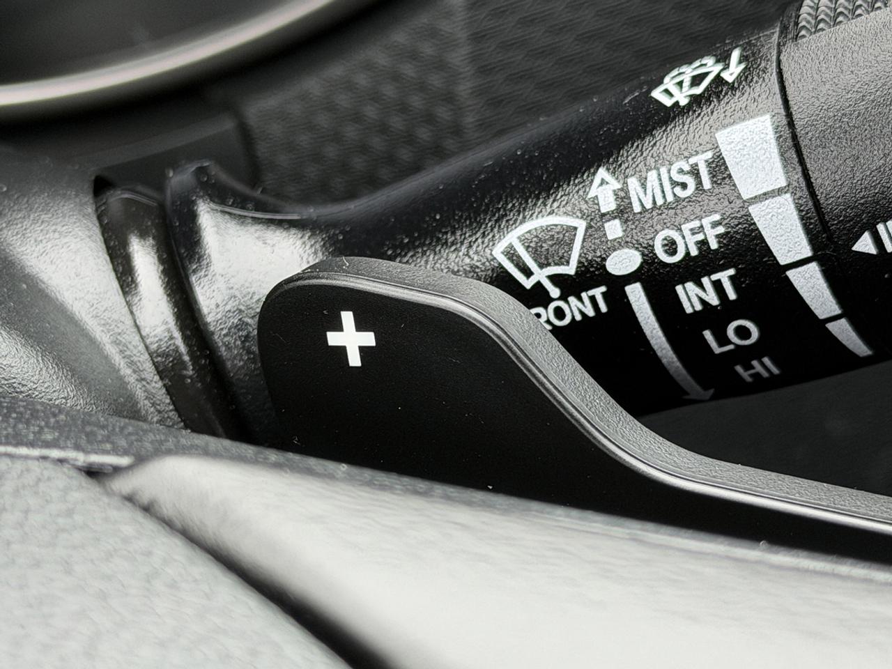 2013 Hyundai Veloster w/Tech pkg Photo