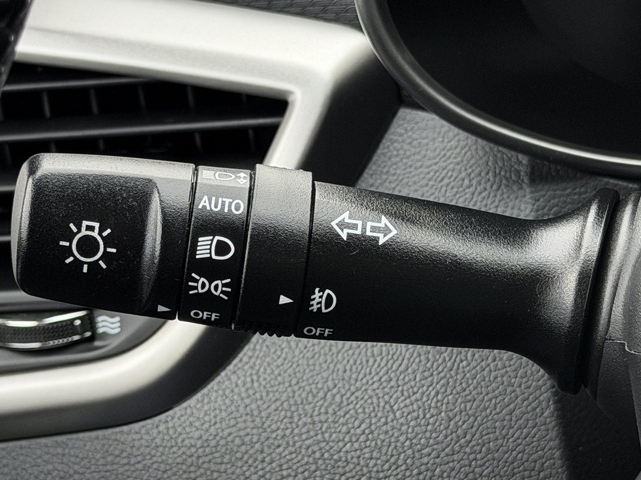 2013 Hyundai Veloster w/Tech pkg Photo