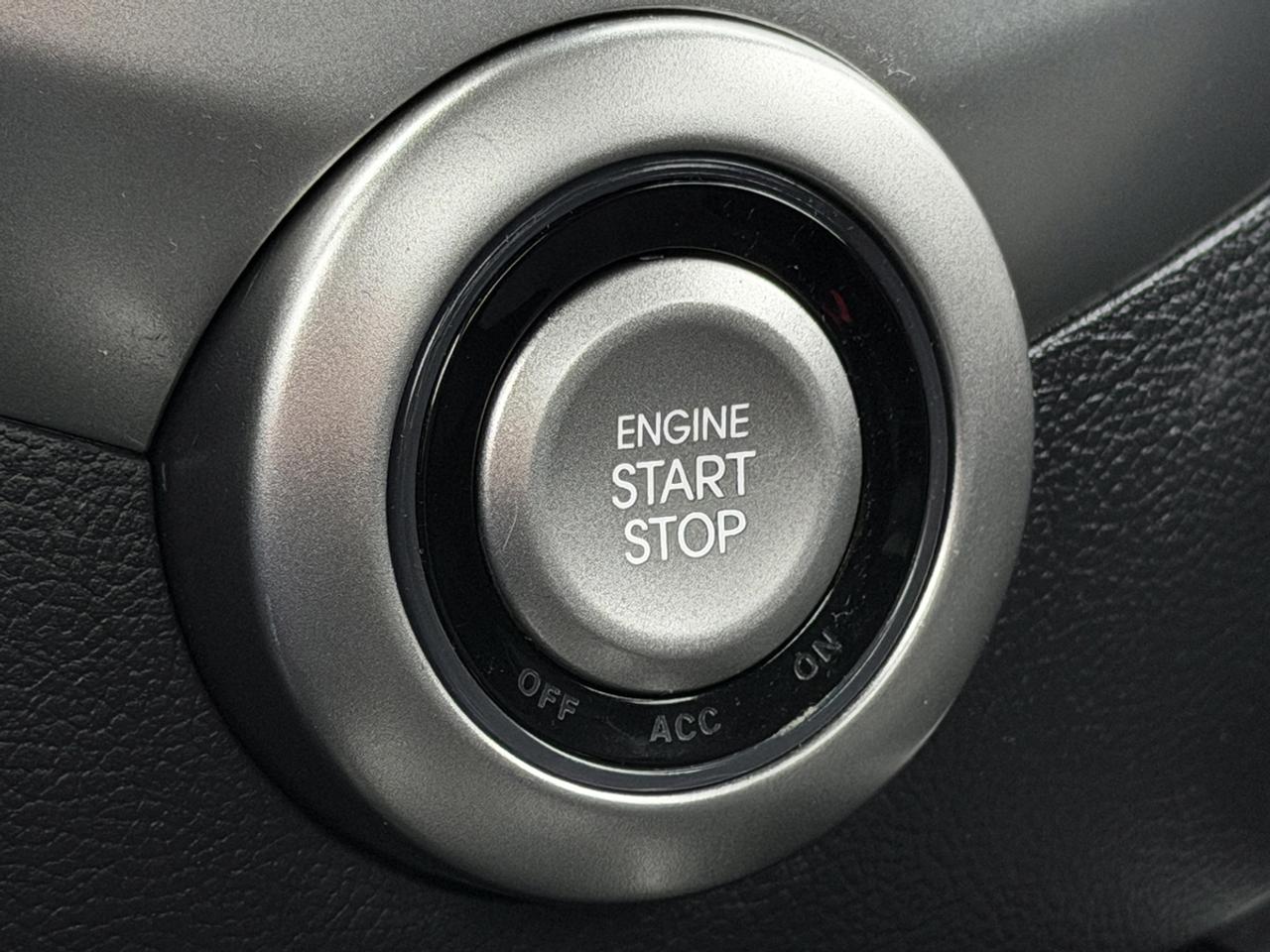 2013 Hyundai Veloster w/Tech pkg Photo