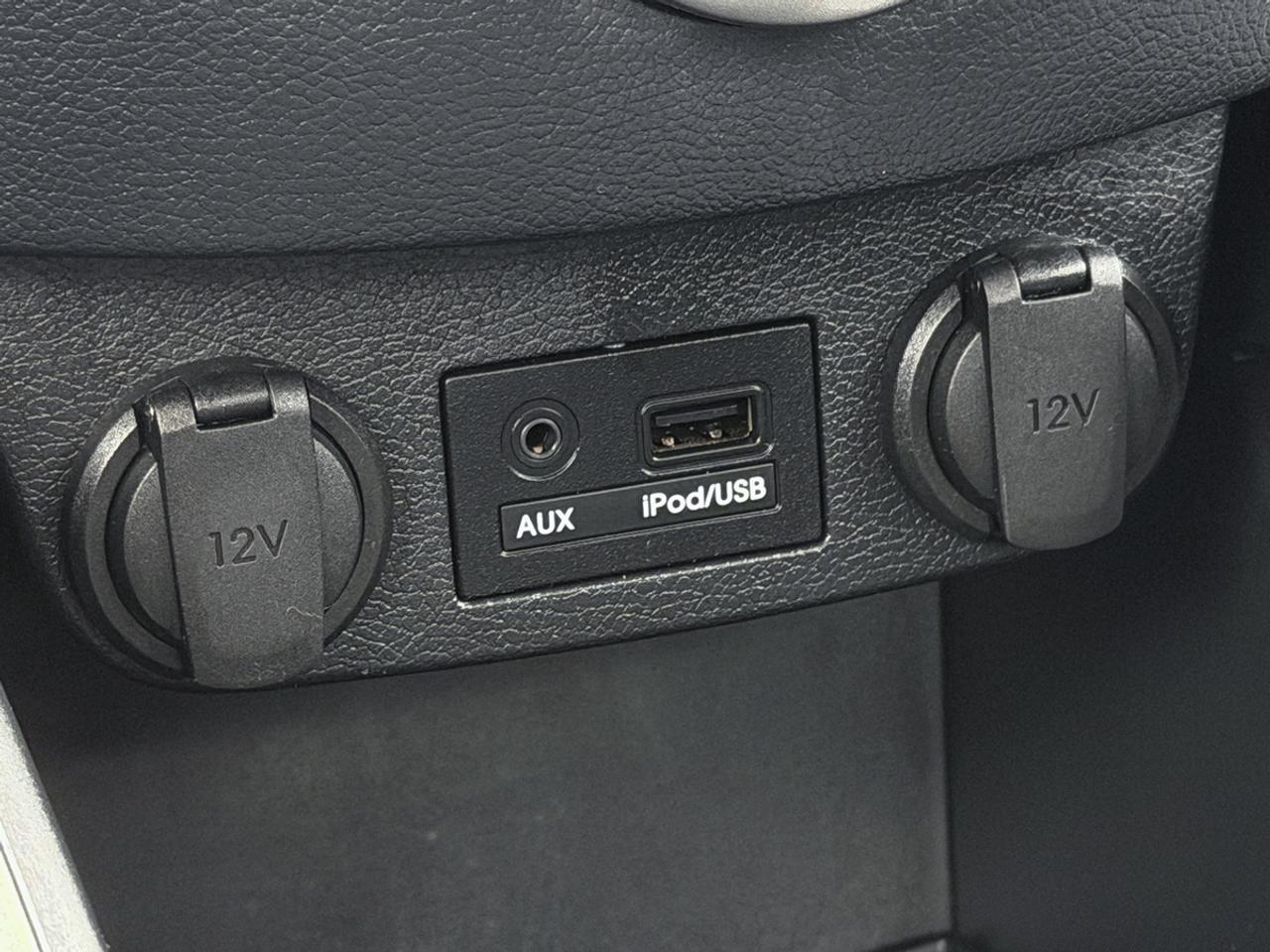 2013 Hyundai Veloster w/Tech pkg Photo