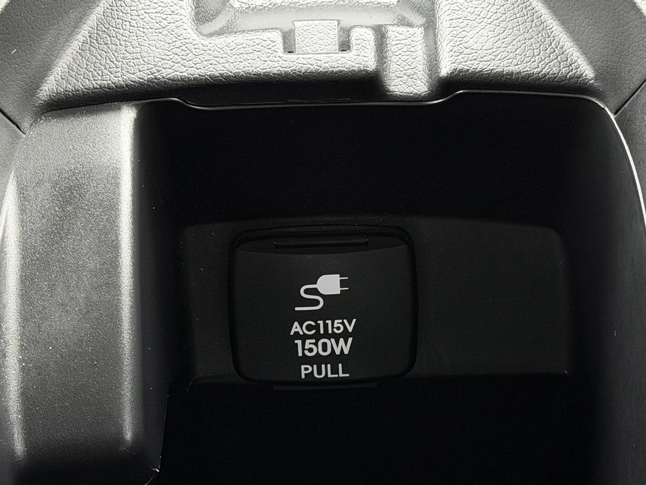 2013 Hyundai Veloster w/Tech pkg Photo