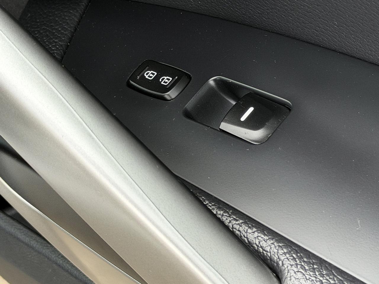 2013 Hyundai Veloster w/Tech pkg Photo