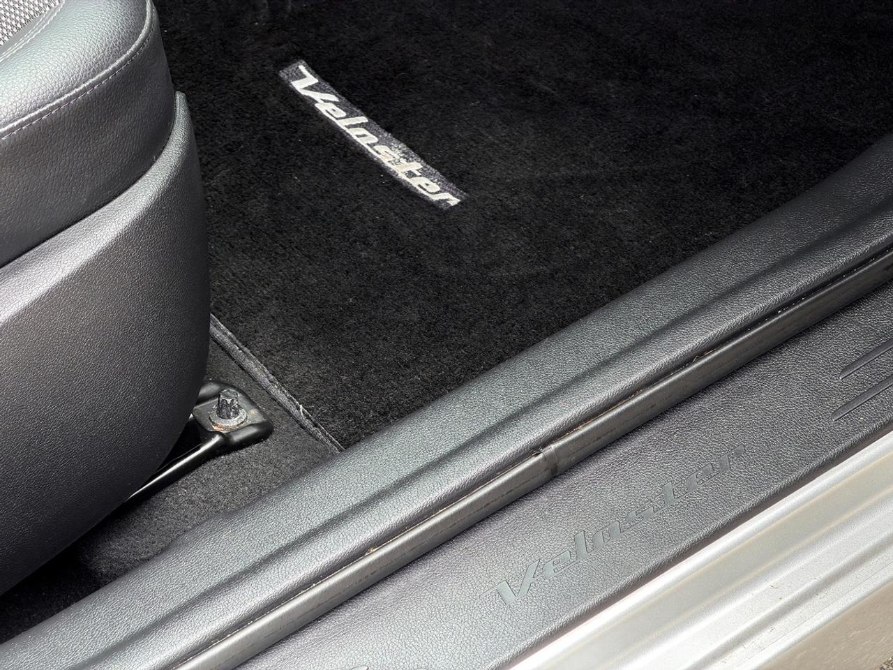 2013 Hyundai Veloster w/Tech pkg Photo