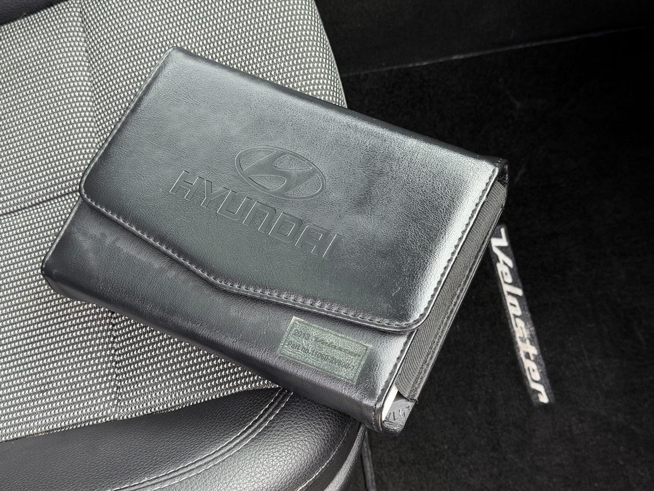 2013 Hyundai Veloster w/Tech pkg Photo