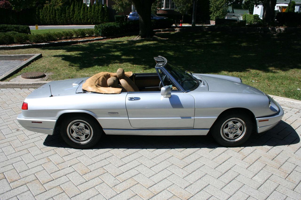 1991 Alfa Romeo Spider Spider Photo3