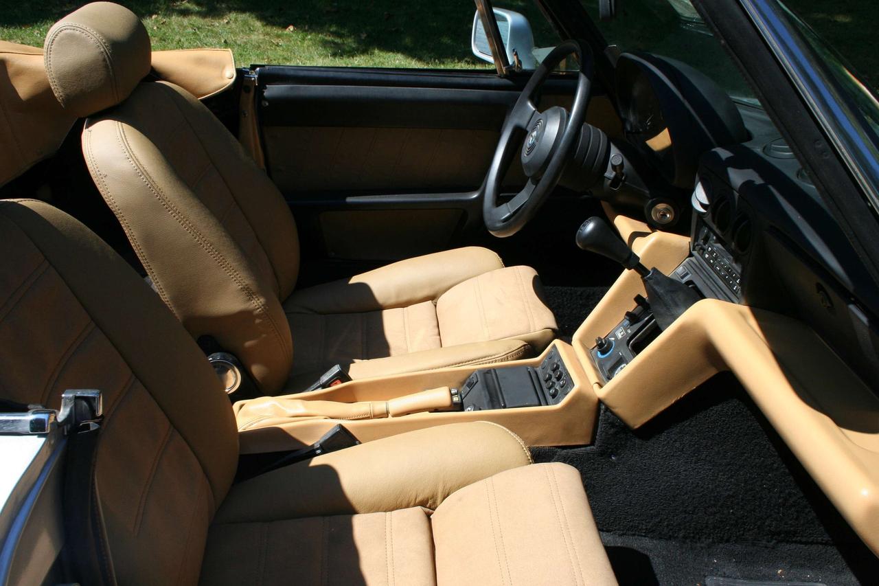 1991 Alfa Romeo Spider Spider Photo