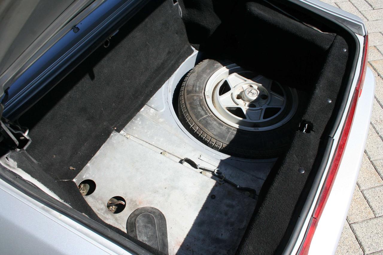 1991 Alfa Romeo Spider Spider Photo