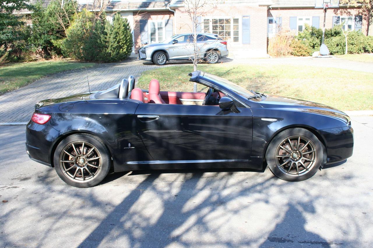 2006 Alfa Romeo Spider  Photo
