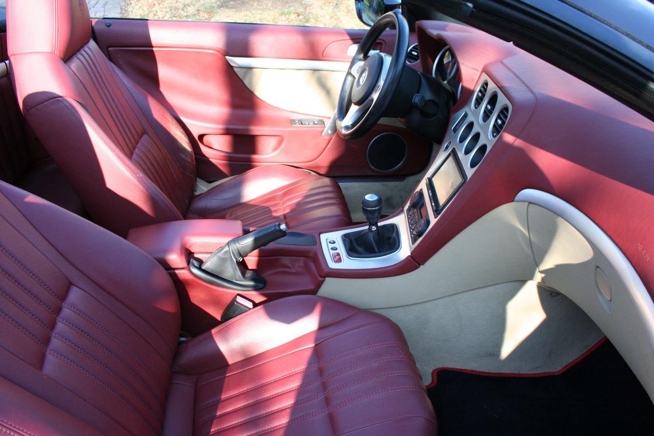 2006 Alfa Romeo Spider  Photo