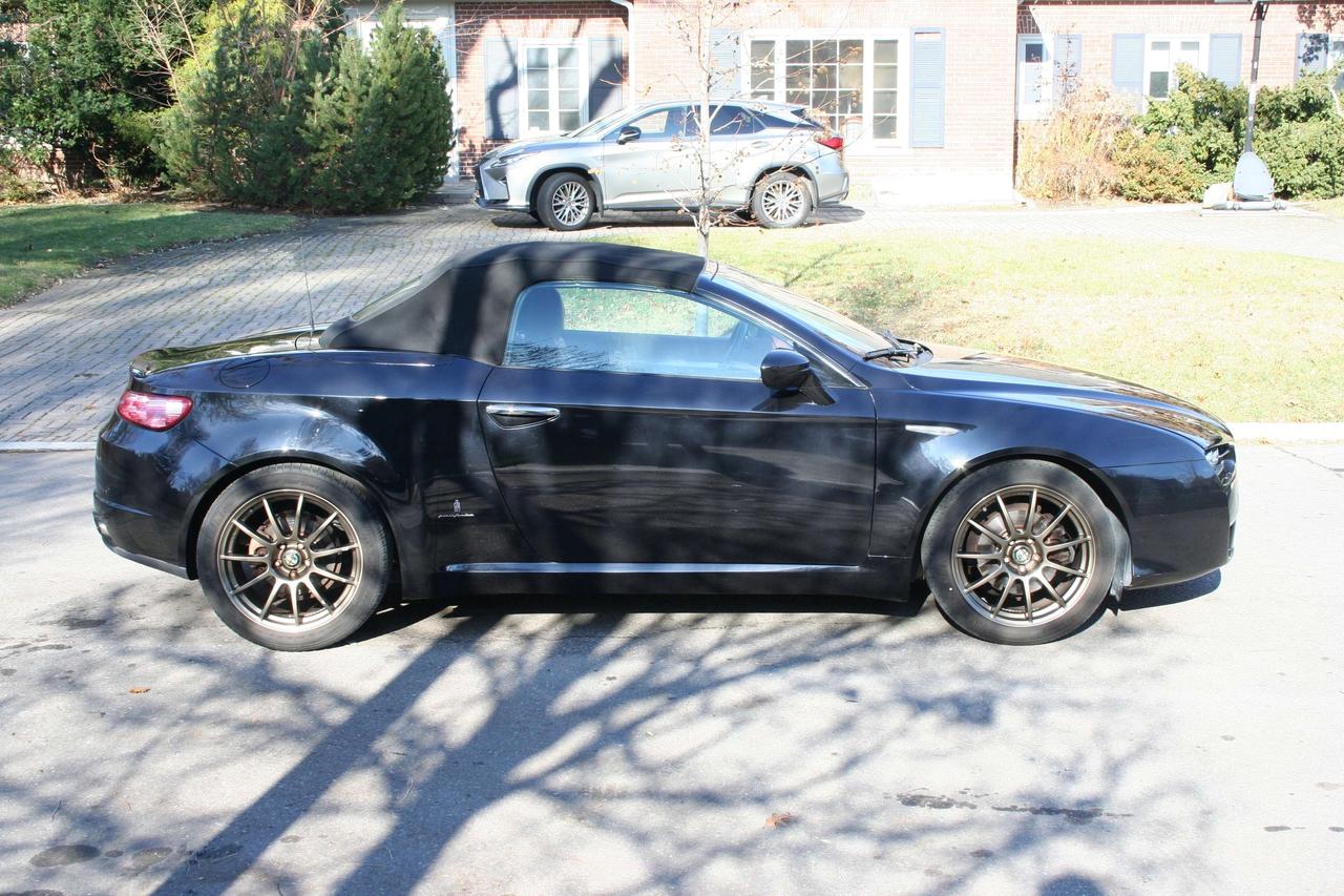 2006 Alfa Romeo Spider  Photo