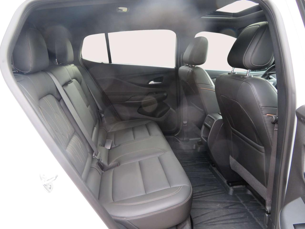 2025 Buick Envista FWD 4dr Avenir Photo