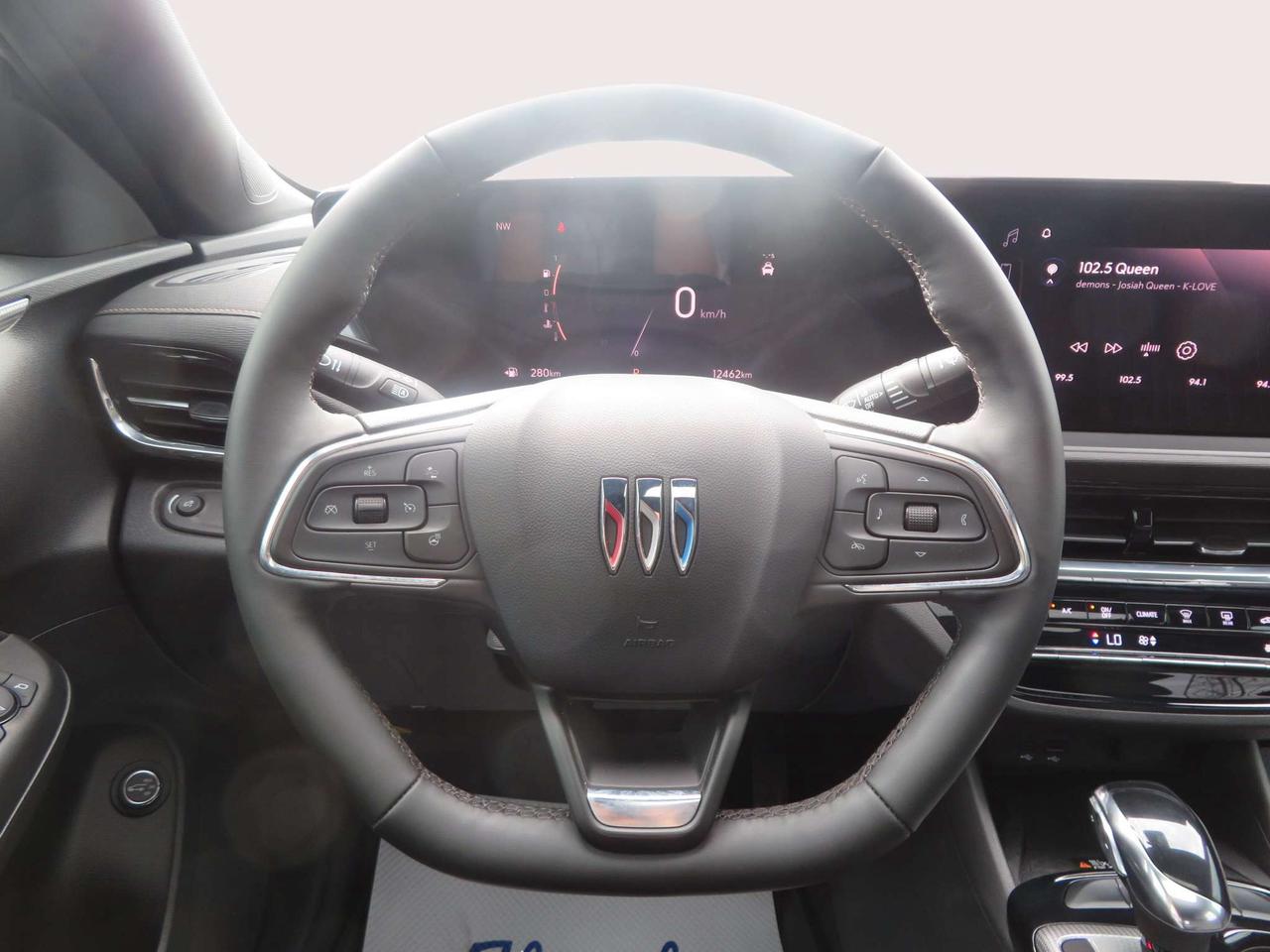 2025 Buick Envista FWD 4dr Avenir Photo