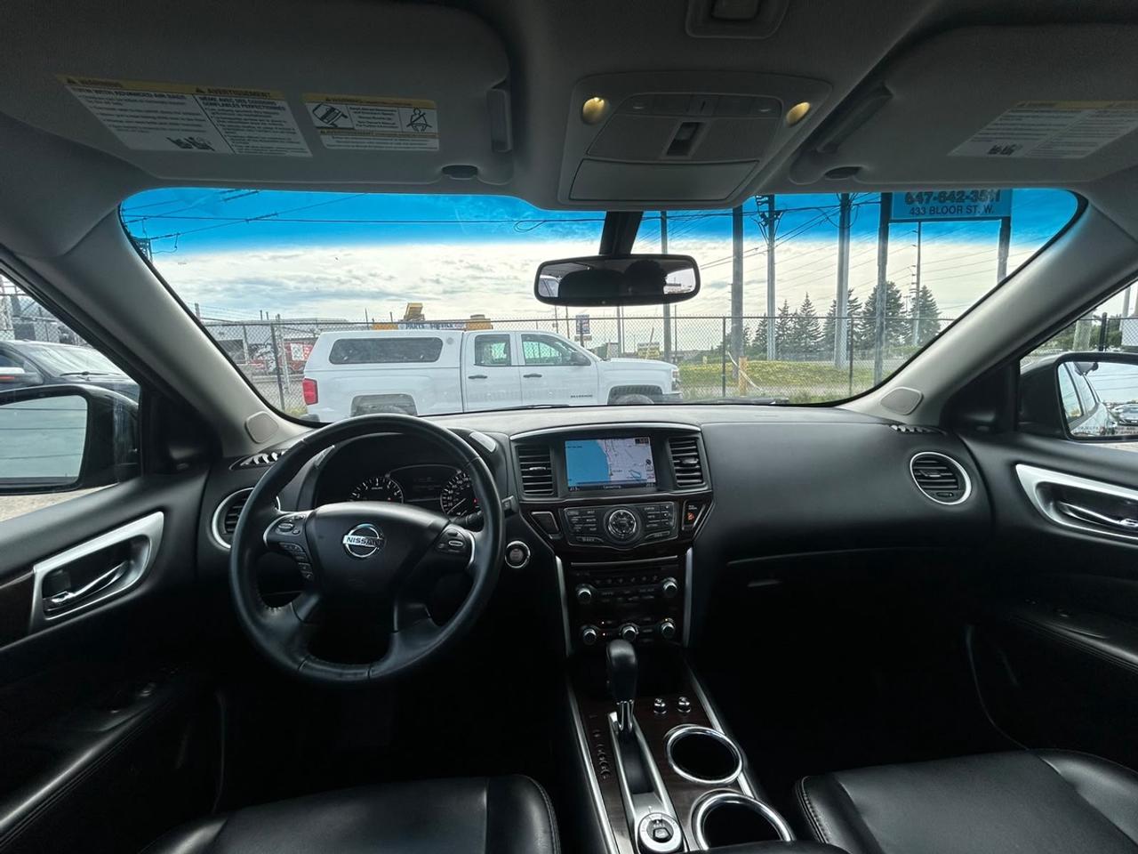 2016 Nissan Pathfinder SL Photo