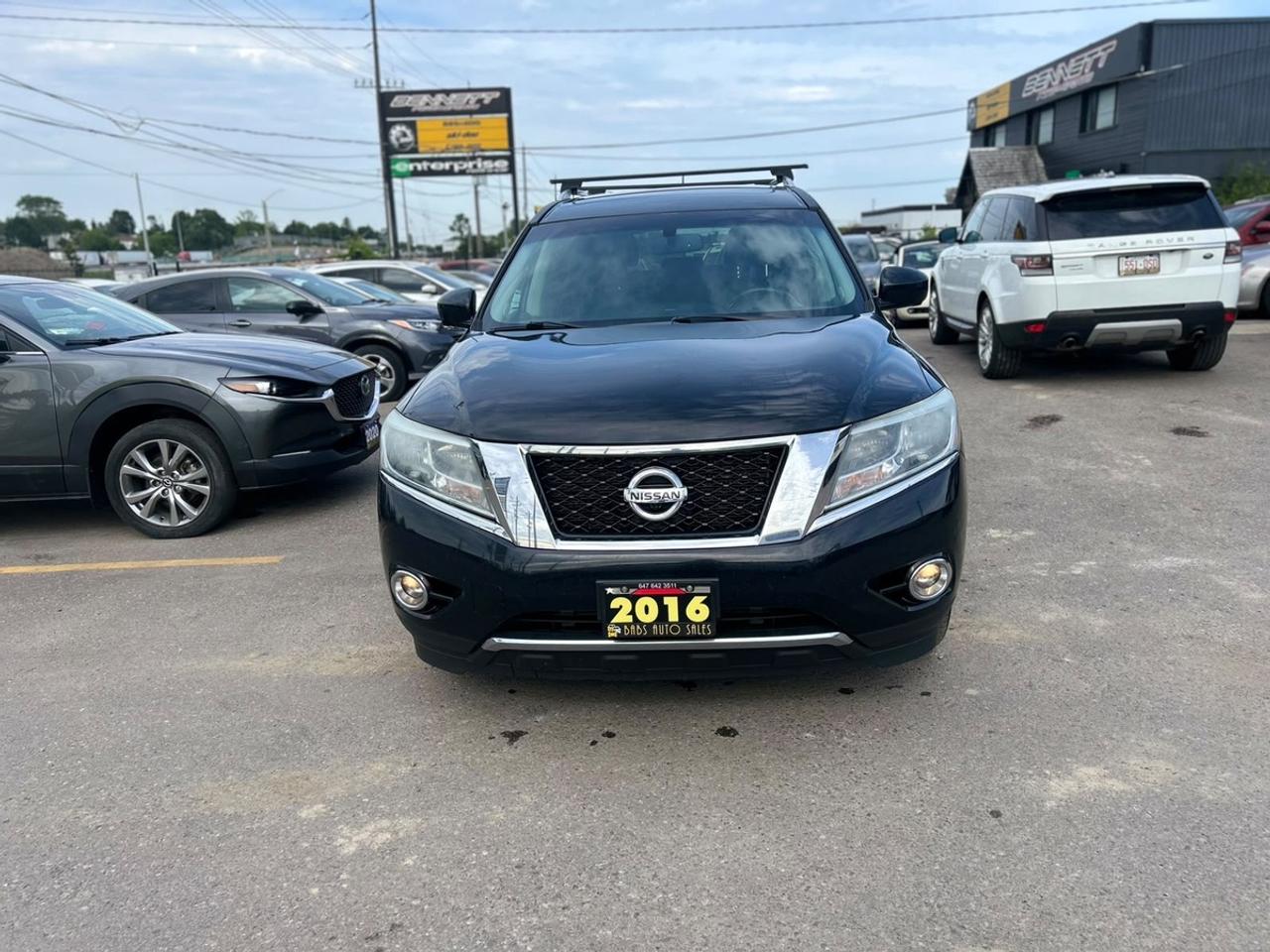 2016 Nissan Pathfinder SL Photo