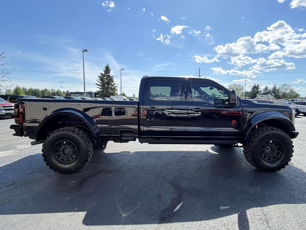 2025 Ford F-550 Super Duty LARIAT 4WD Crew Cab SEVERE DUTY Photo