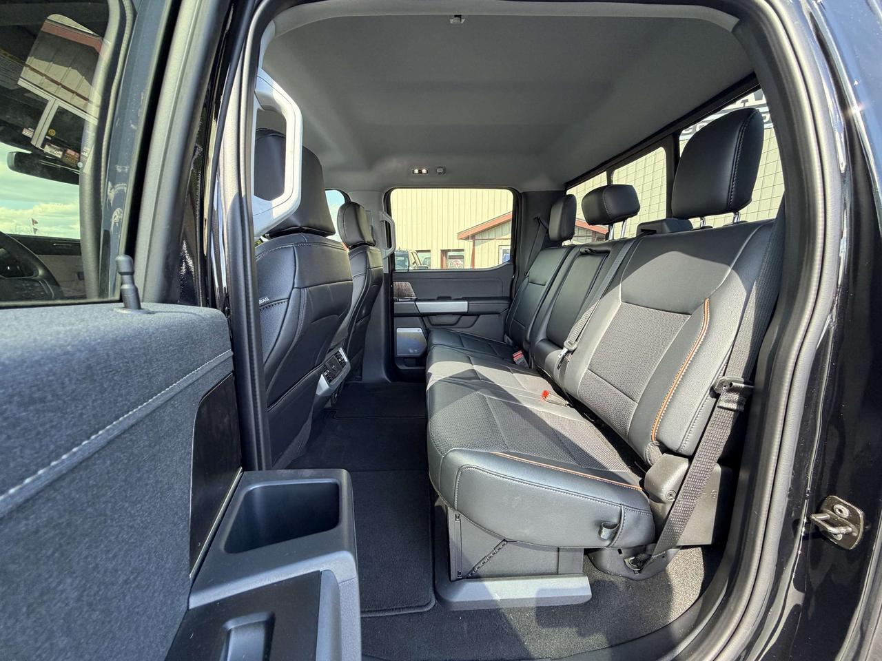 2025 Ford F-550 Super Duty LARIAT 4WD Crew Cab SEVERE DUTY Photo