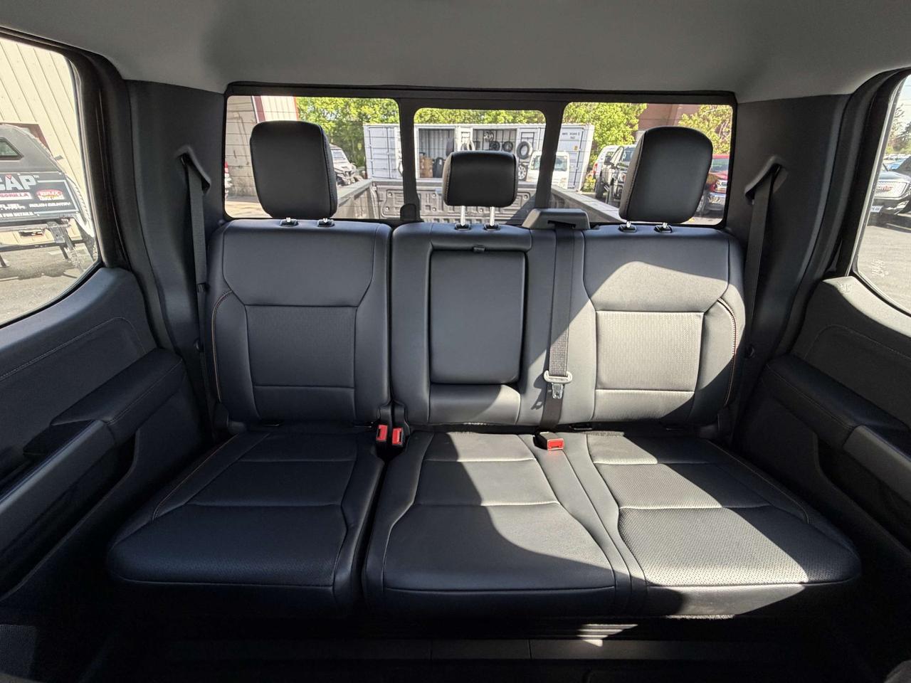 2025 Ford F-550 Super Duty LARIAT 4WD Crew Cab SEVERE DUTY Photo