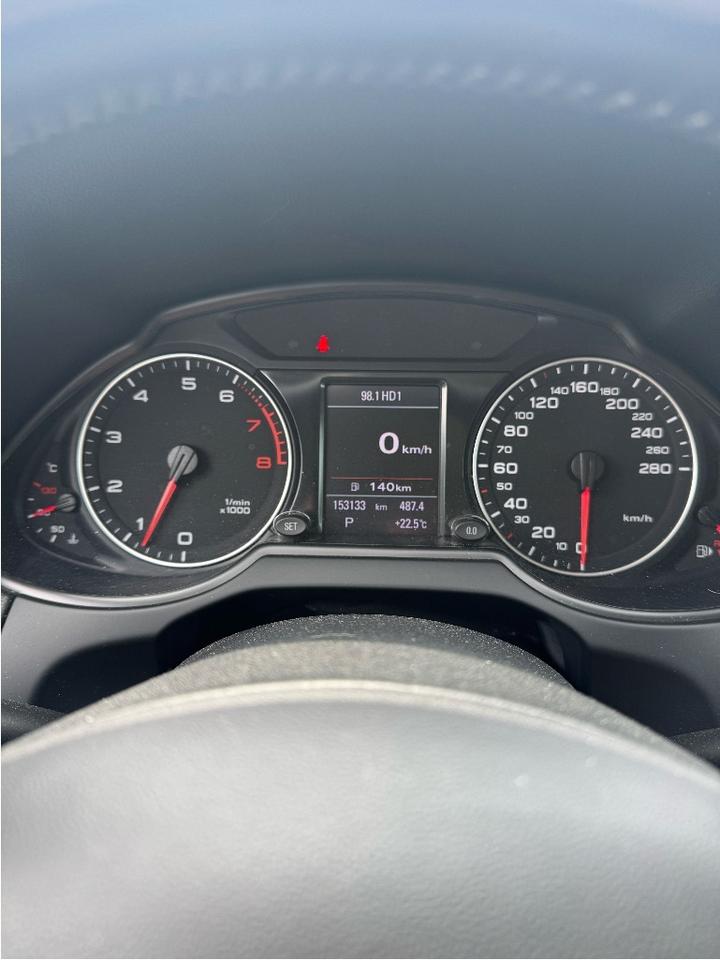 2011 Audi Q5 audi Q5, 3.2L v6, quattro, navigation, panoramic s Photo