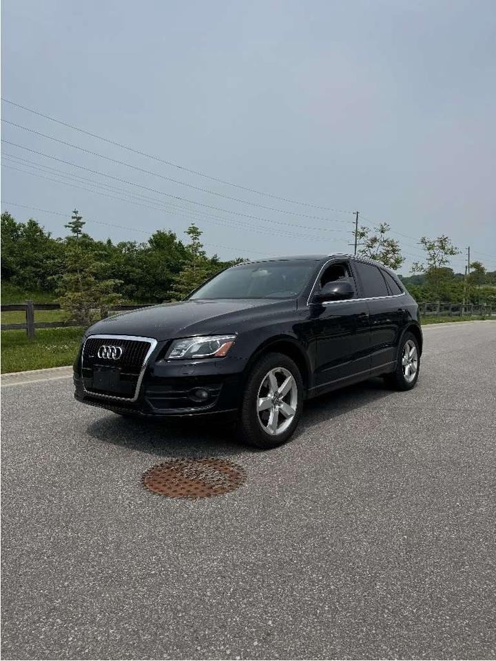 2011 Audi Q5 audi Q5, 3.2L v6, quattro, navigation, panoramic s Photo