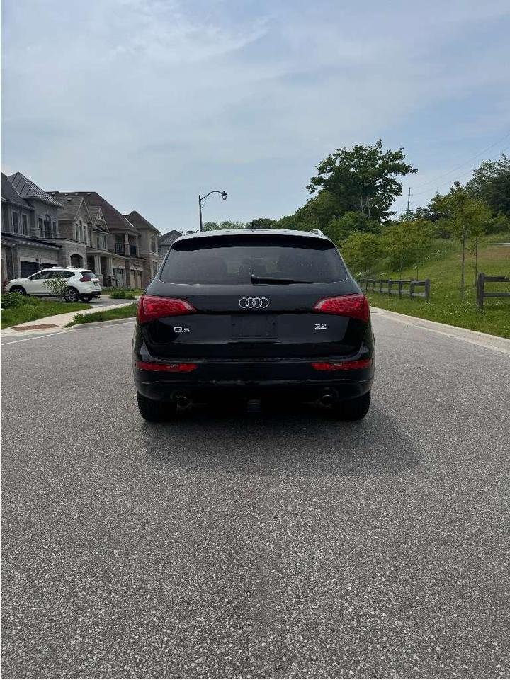 2011 Audi Q5 audi Q5, 3.2L v6, quattro, navigation, panoramic s Photo