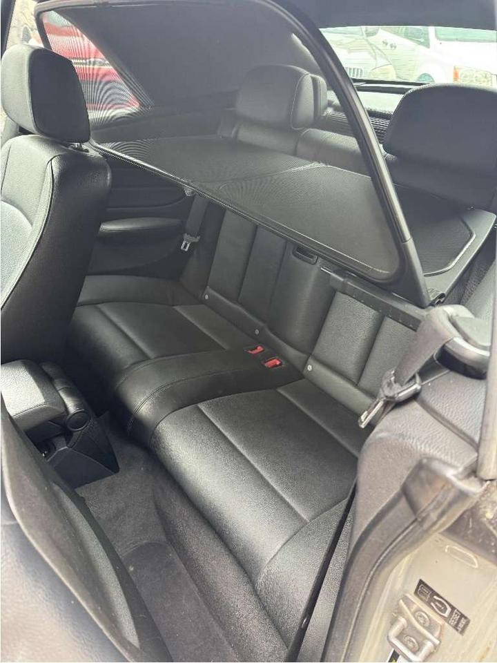 2009 BMW 1 Series BMW 128, cabriolet , automatic , 144km Photo