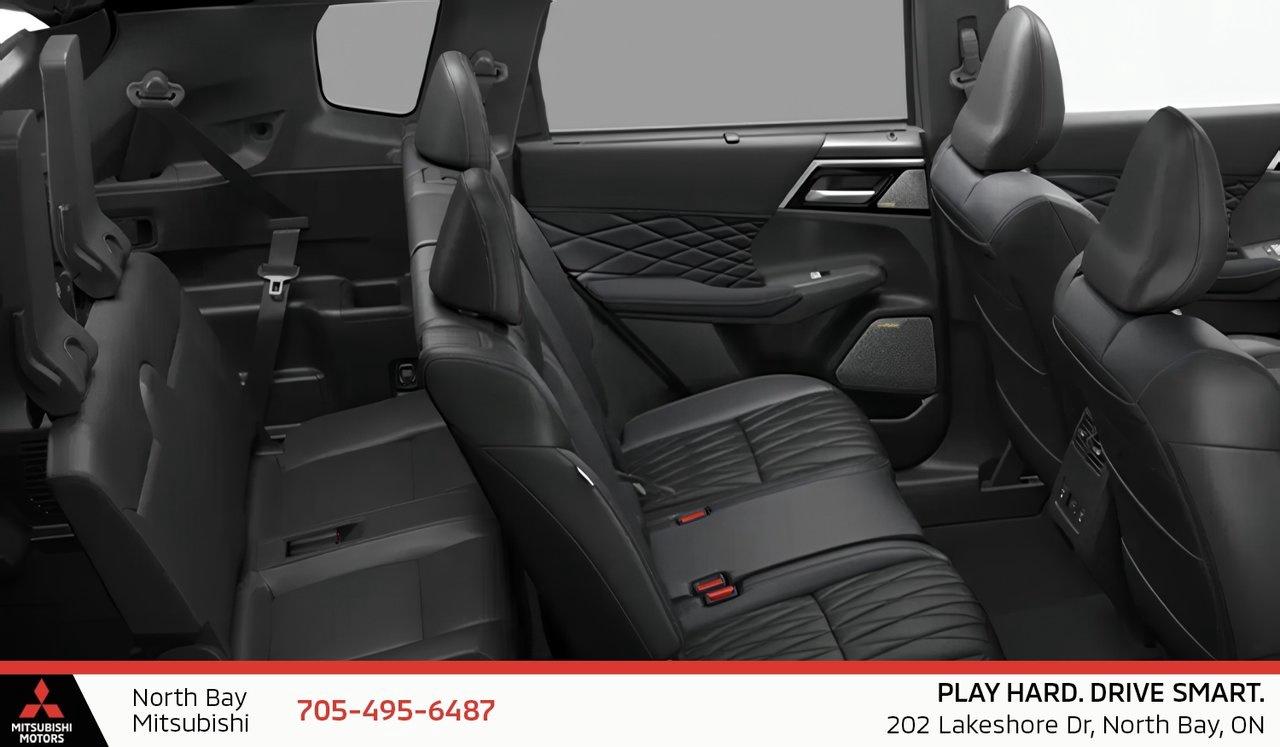 2026 Mitsubishi Outlander NOIR S-AWC Photo3