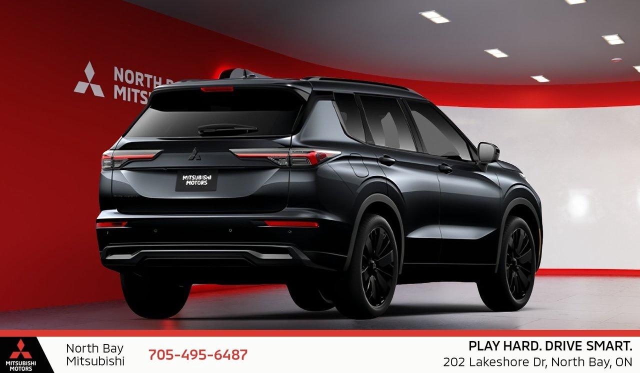 2026 Mitsubishi Outlander NOIR S-AWC Photo