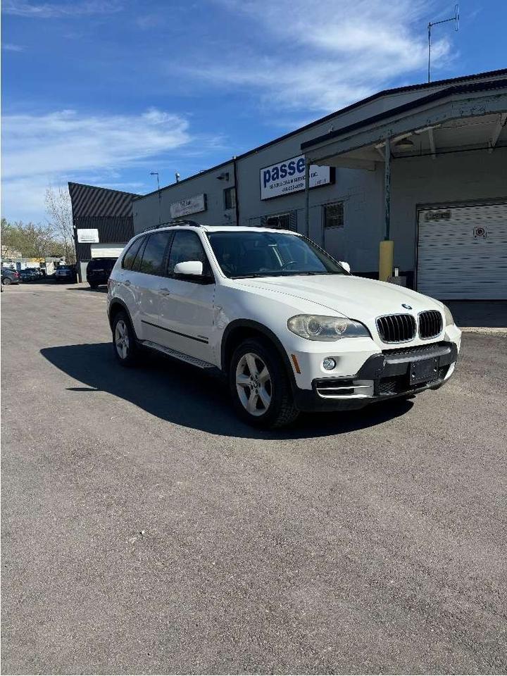 2010 BMW X5 BMW, x5 , 3.0, x drive , 6 cyl, auto , panoramic r Photo