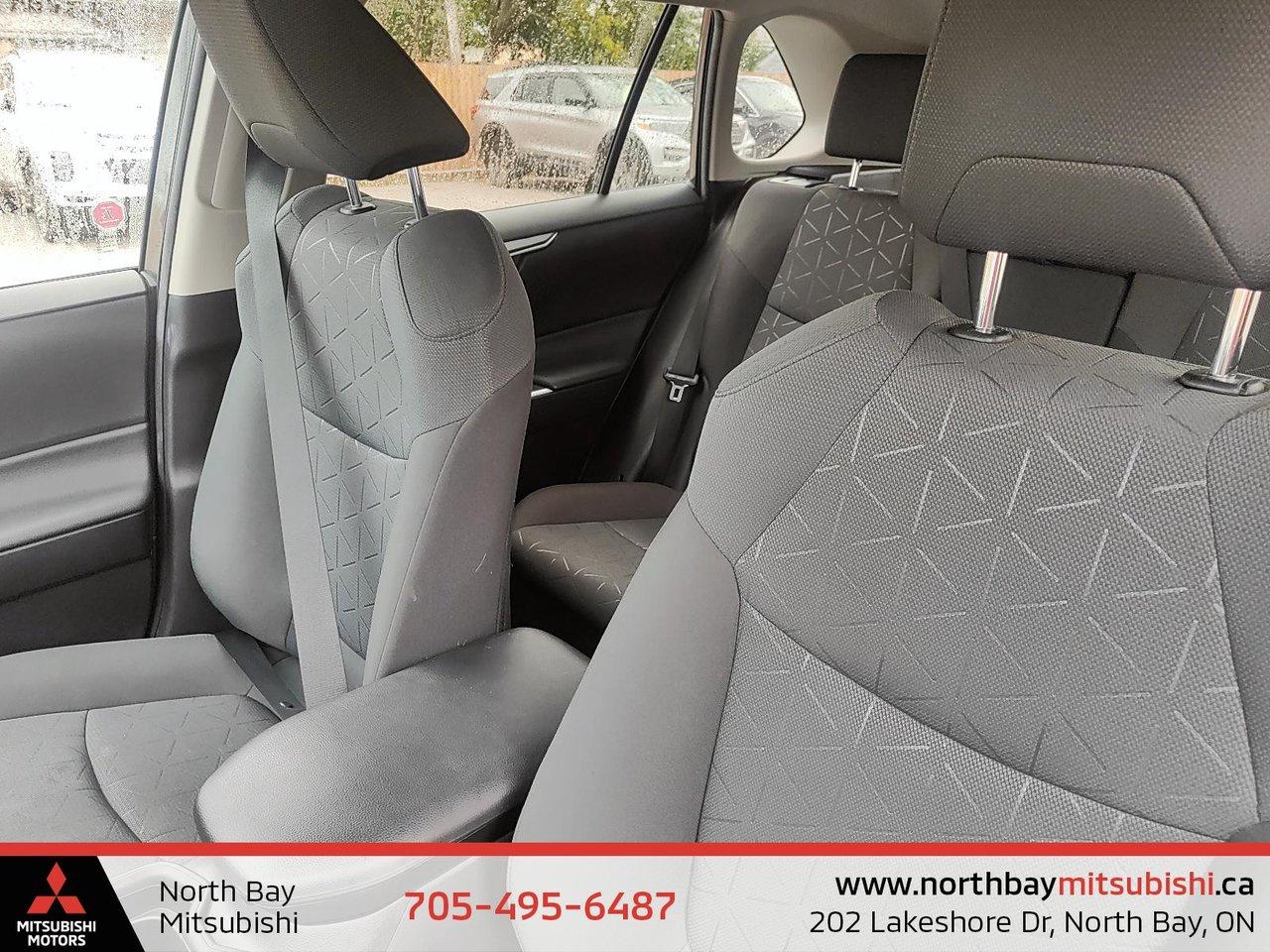 2021 Toyota RAV4 Hybrid LE Photo
