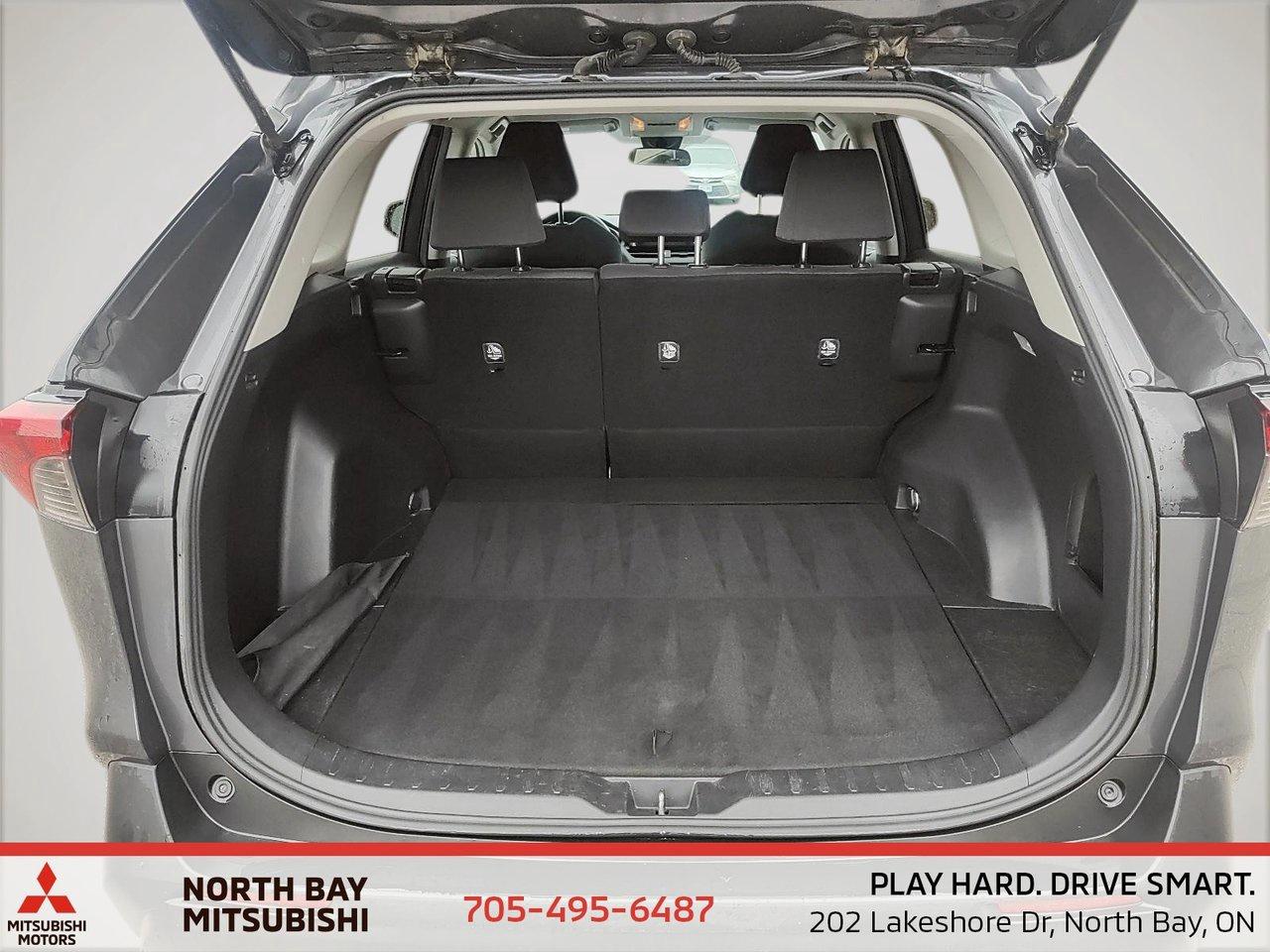 2021 Toyota RAV4 Hybrid LE Photo