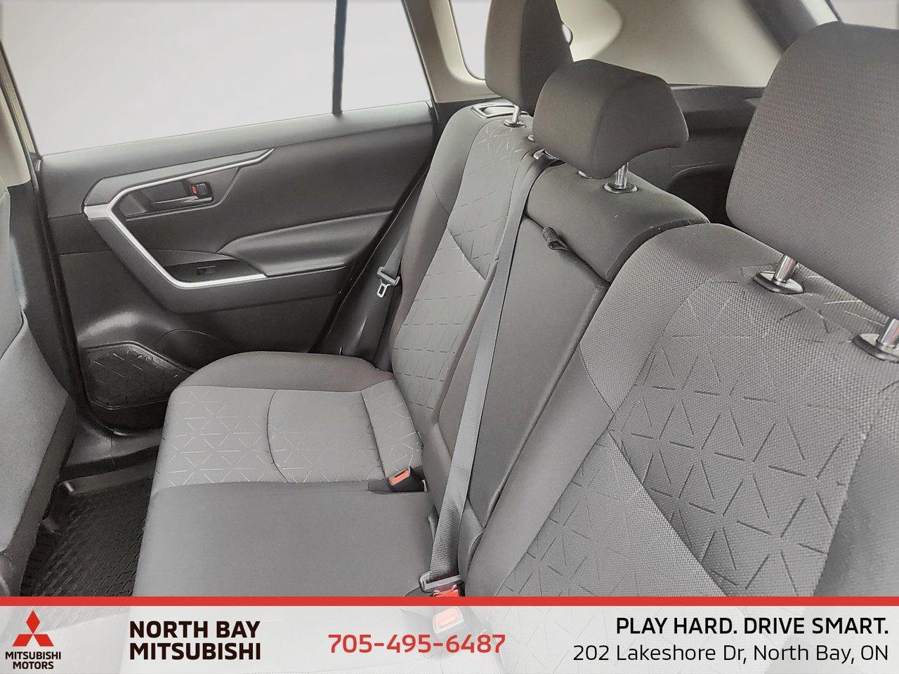 2021 Toyota RAV4 Hybrid LE Photo