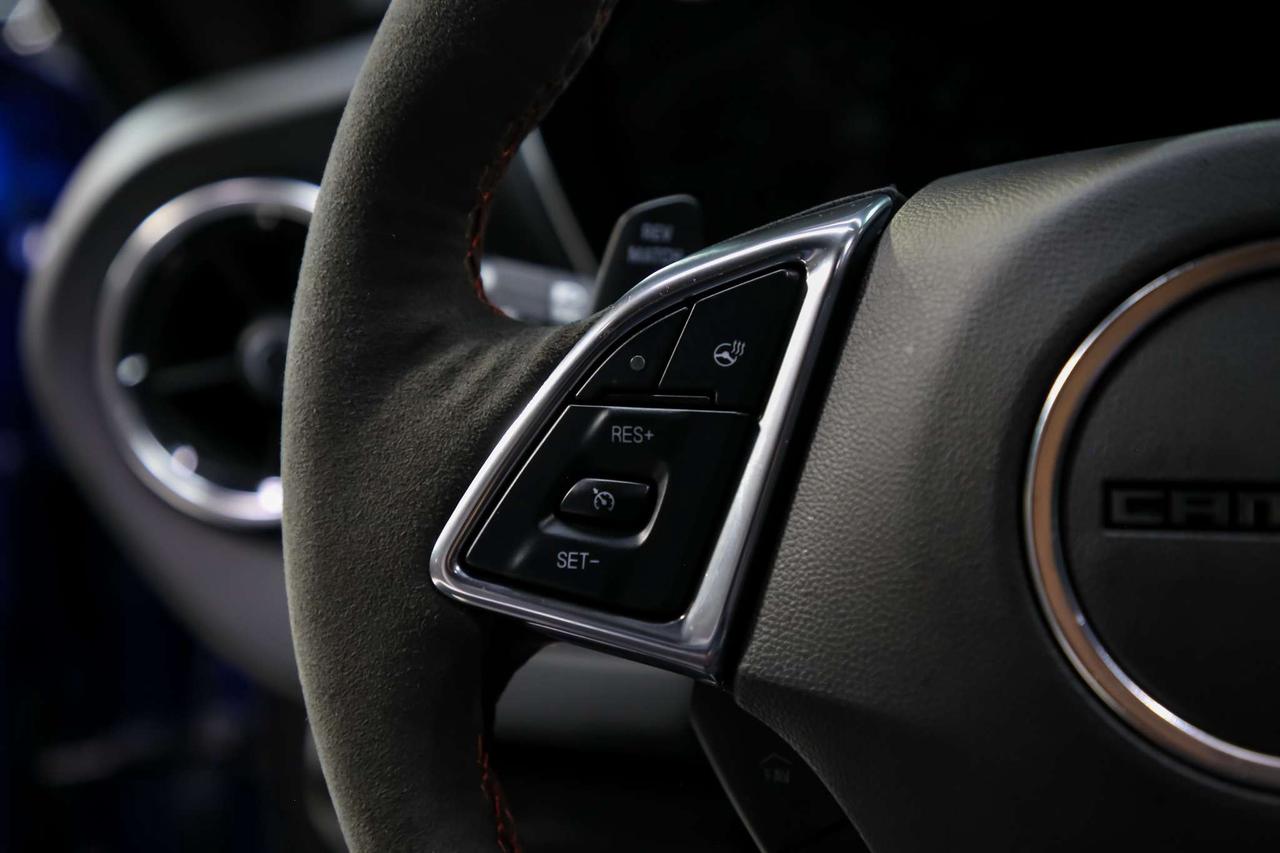 2021 Chevrolet Camaro ZL1 COUPE MANUAL 650HP NOACDNT LOWKM MAGNETCRIDE Photo